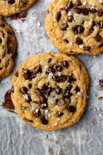 chocolate chip cookies with salt on top